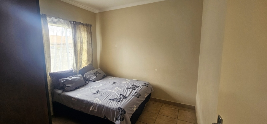 To Let 3 Bedroom Property for Rent in Waterkloof East North West